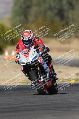media/Nov-06-2023-Moto Forza (Mon) [[ce023d0744]]/3-Intermediate Group/Session 4 (Turns 2 and 1 Exit)/